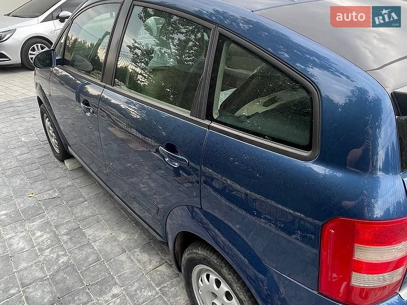 Хэтчбек Audi A2 2004 в Яремче
