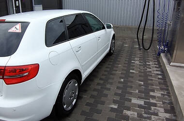 Хэтчбек Audi A3 Sportback 2012 в Запорожье