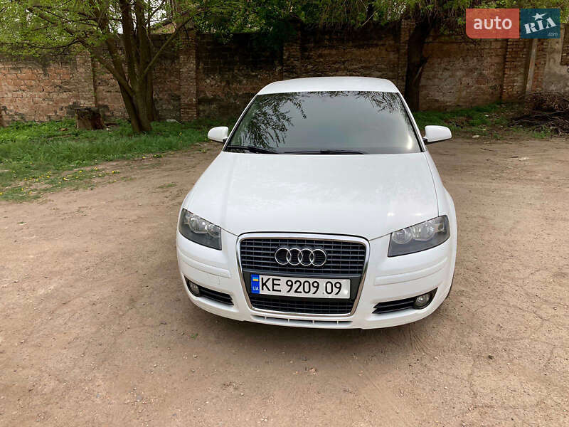 Хэтчбек Audi A3 Sportback 2008 в Днепре