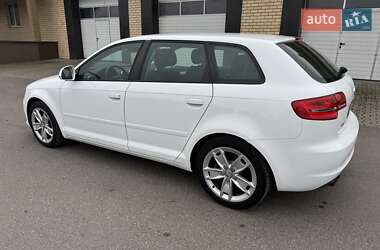 Хетчбек Audi A3 Sportback 2010 в Луцьку