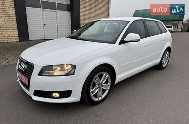 Хэтчбек Audi A3 Sportback 2010 в Луцке