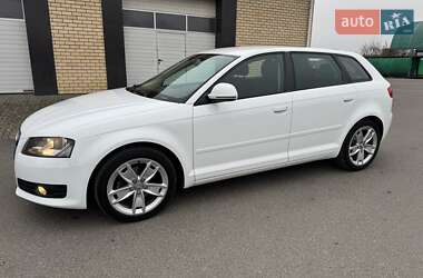 Хетчбек Audi A3 Sportback 2010 в Луцьку