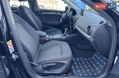 Хетчбек Audi A3 Sportback 2018 в 