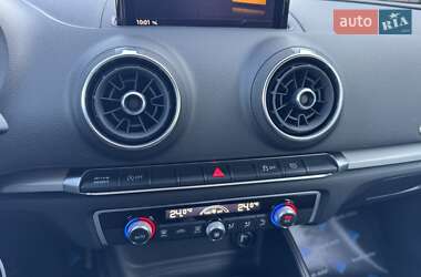 Хетчбек Audi A3 Sportback 2018 в 