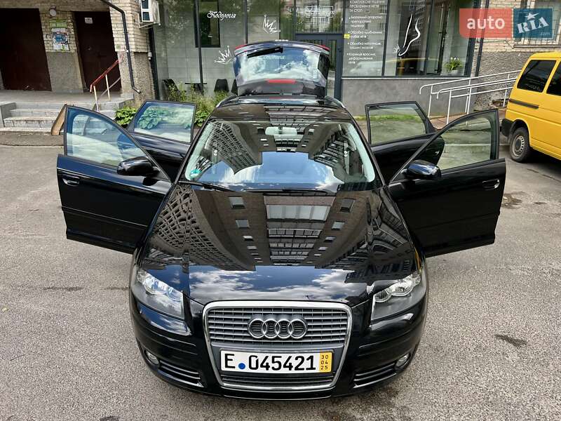 Хэтчбек Audi A3 Sportback 2008 в 