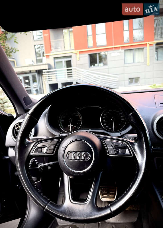 Хетчбек Audi A3 Sportback 2016 в Львові