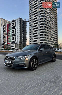 Хэтчбек Audi A3 Sportback 2017 в Киеве