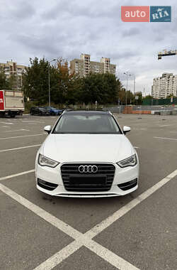 Хэтчбек Audi A3 Sportback 2016 в 