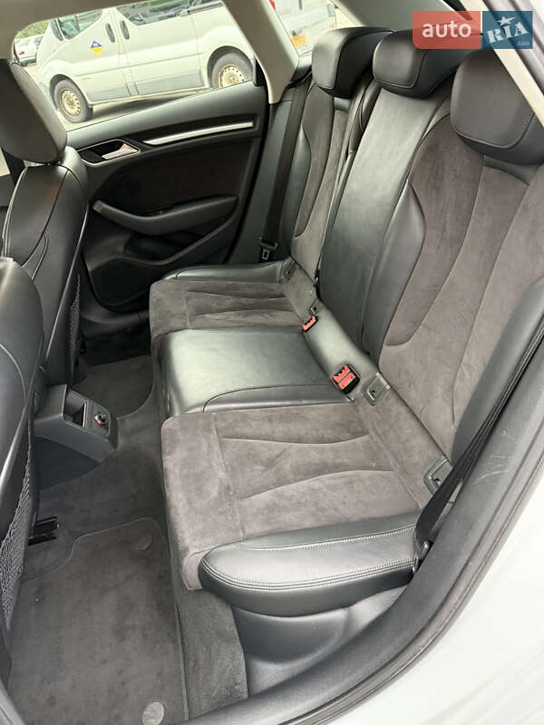 Хэтчбек Audi A3 Sportback 2016 в Киеве