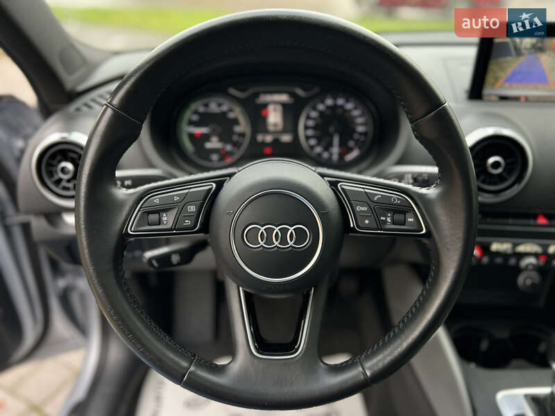 Хэтчбек Audi A3 Sportback 2017 в Львове
