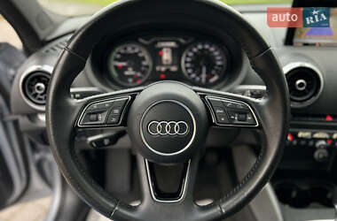 Хетчбек Audi A3 Sportback 2017 в  фото 14 Хетчбек Audi A3 Sportback 2017 в