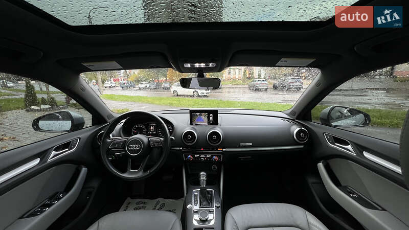 Хэтчбек Audi A3 Sportback 2017 в Львове