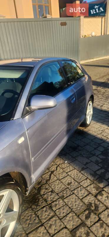 Купе Audi A3 Sportback 2004 в Івано-Франківську
