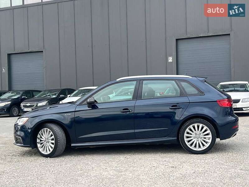 Хэтчбек Audi A3 Sportback 2017 в Львове фото 5 Хэтчбек Audi A3 Sportback 2017 в Львове