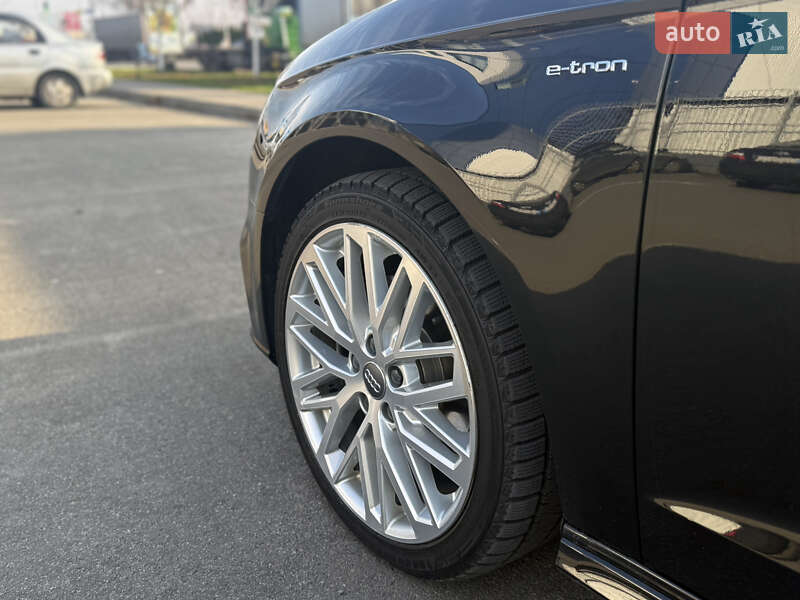 Хэтчбек Audi A3 Sportback 2017 в Киеве