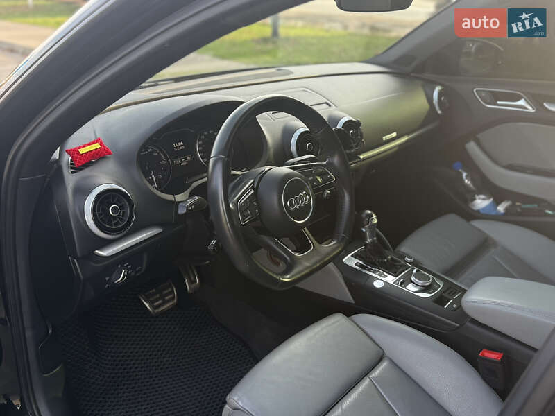 Хэтчбек Audi A3 Sportback 2017 в Киеве