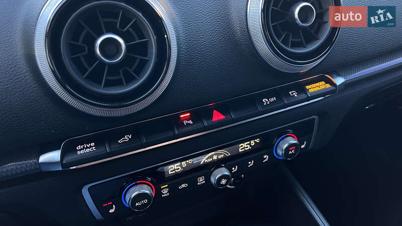 Хэтчбек Audi A3 Sportback 2017 в Львове фото 13 Хэтчбек Audi A3 Sportback 2017 в Львове