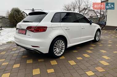 Хэтчбек Audi A3 Sportback 2017 в Ровно