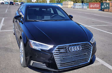Хэтчбек Audi A3 Sportback 2017 в Черкассах