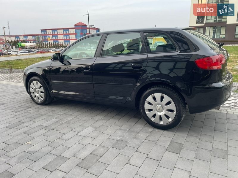 Хэтчбек Audi A3 Sportback 2006 в Городке
