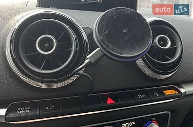 Хэтчбек Audi A3 Sportback 2016 в Киеве