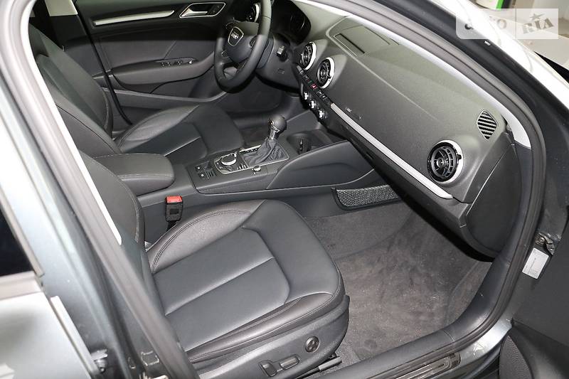 Седан Audi A3 2016 в Днепре