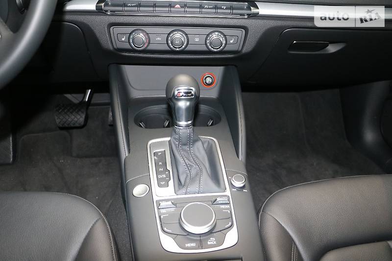 Седан Audi A3 2016 в Днепре