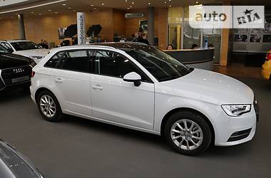 Седан Audi A3 2016 в 