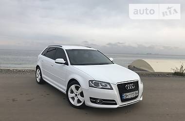Хетчбек Audi A3 2012 в 