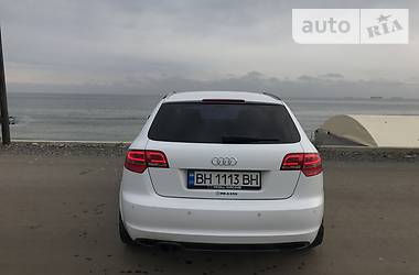 Хетчбек Audi A3 2012 в 