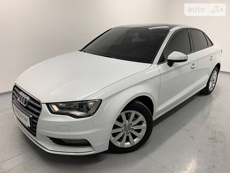 Седан Audi A3 2015 в Киеве