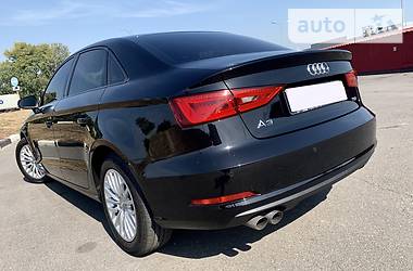 Седан Audi A3 2017 в Киеве