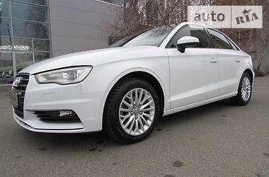 Седан Audi A3 2016 в Киеве