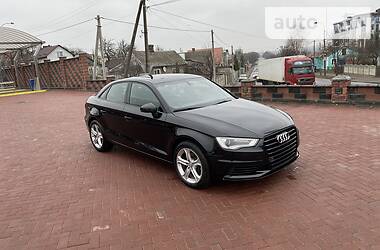 Седан Audi A3 2015 в Ровно