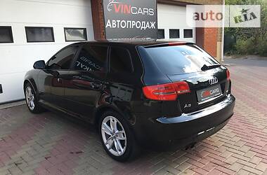 Хетчбек Audi A3 2010 в 