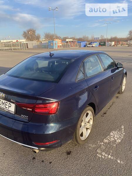 Седан Audi A3 2017 в Дніпрі