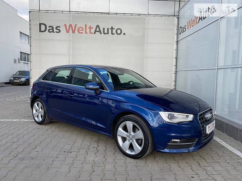 Хетчбек Audi A3 2016 в Чернівцях