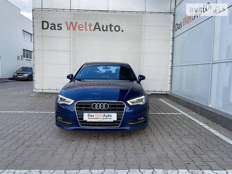 Хетчбек Audi A3 2016 в Чернівцях