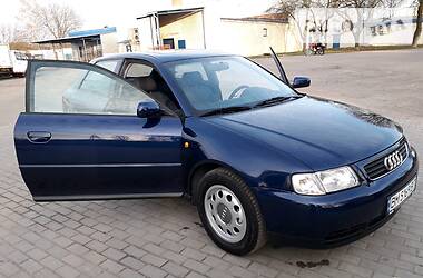 Купе Audi A3 2000 в 