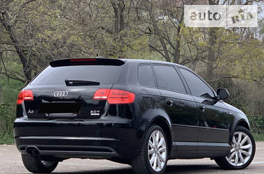Хетчбек Audi A3 2011 в 