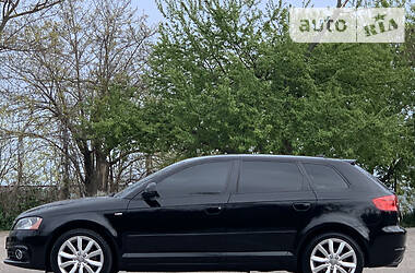 Хетчбек Audi A3 2011 в 