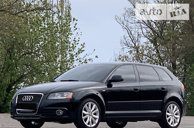 Хетчбек Audi A3 2011 в 