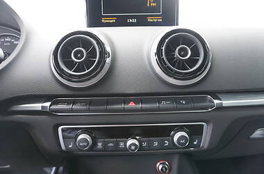 Хэтчбек Audi A3 2016 в 
