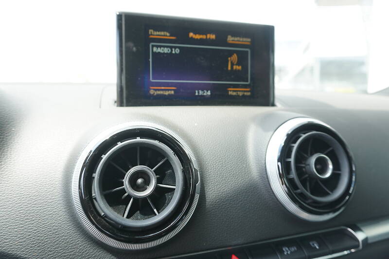 Хетчбек Audi A3 2016 в Чернівцях