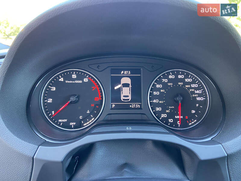 Кабриолет Audi A3 2016 в Черкассах