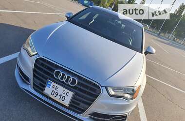 Седан Audi A3 2015 в Днепре