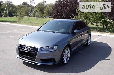 Седан Audi A3 2015 в Мариуполе