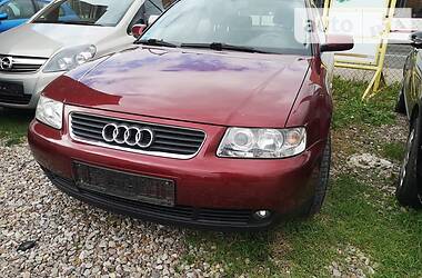 Хэтчбек Audi A3 2001 в Нововолынске