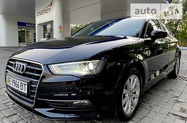 Седан Audi A3 2015 в Днепре