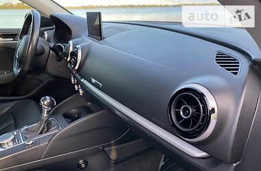 Седан Audi A3 2016 в 